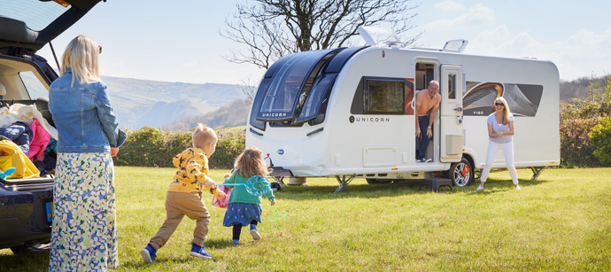 Family Enjoying The School Summer Holidays Photo - School Summer Holidays Starter Pack Blog